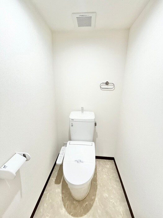 物件内観写真12　(トイレ)