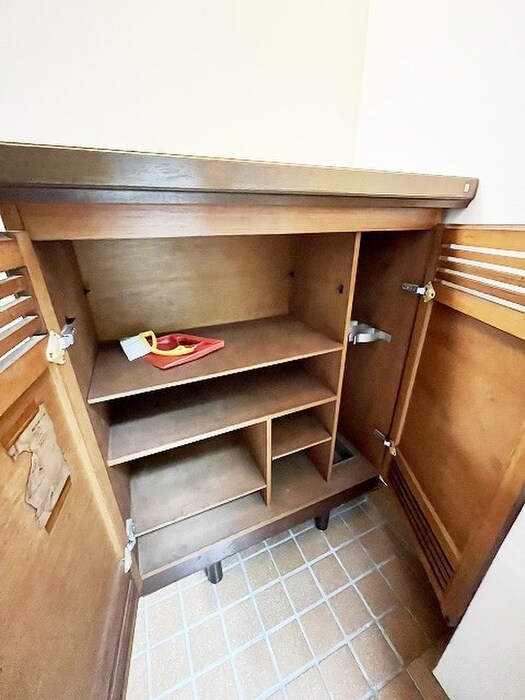 物件内観写真14　(靴箱)