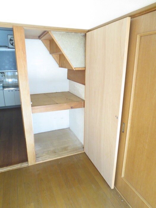 物件内観写真6　(収納)