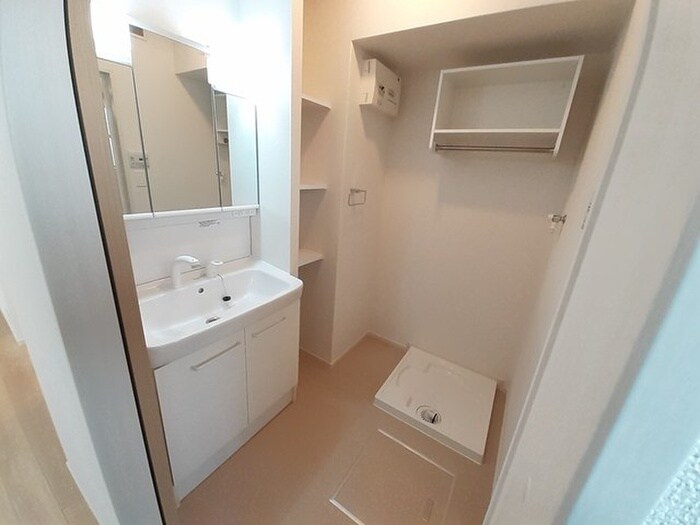 物件内観写真11　(洗濯機置場)