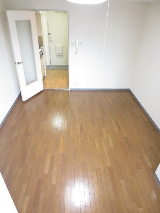 物件内観写真6　(居室)