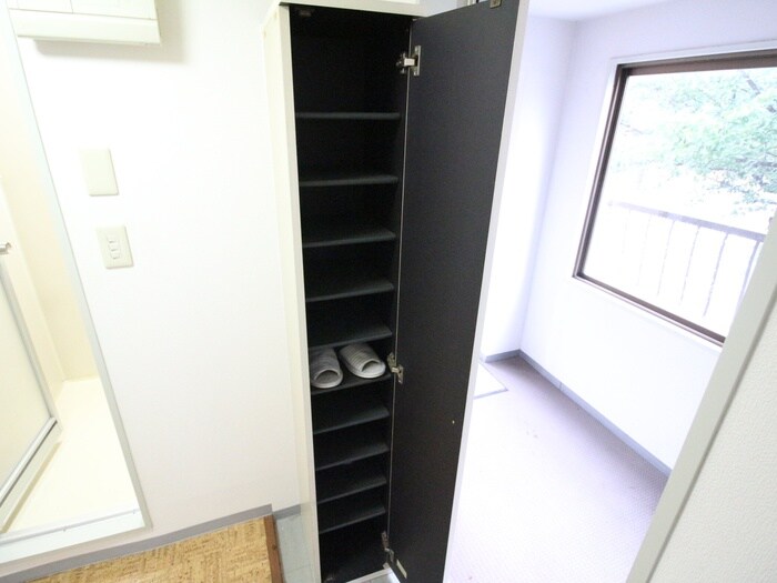 物件内観写真14　(靴箱)