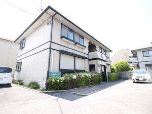 エレガンスハイツ池田外観写真