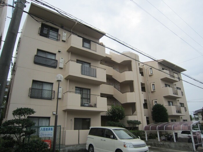 物件外観写真5　(エントランス部分)