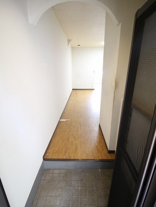 物件内観写真7　(玄関)