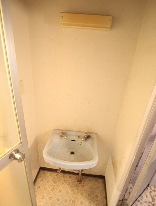 物件内観写真10　(洗面)