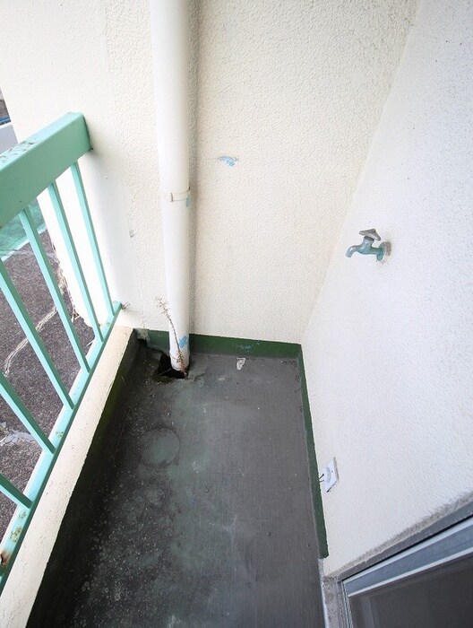 物件内観写真14　(洗濯機置場)