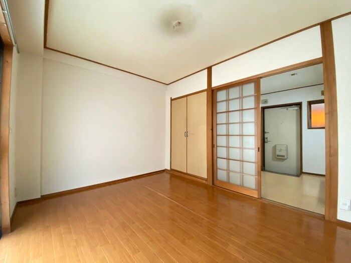 物件内観写真8　(居室)