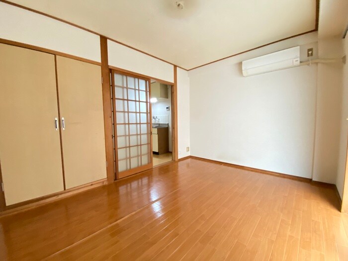 物件内観写真9　(居室)