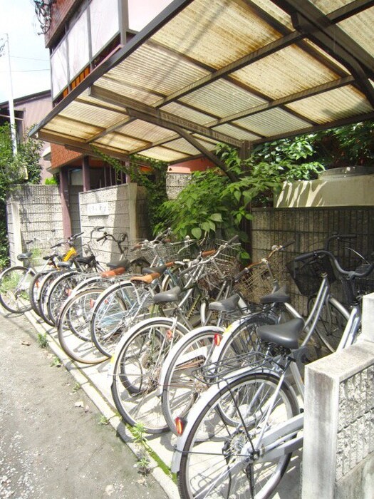 物件外観写真5　(駐輪場)