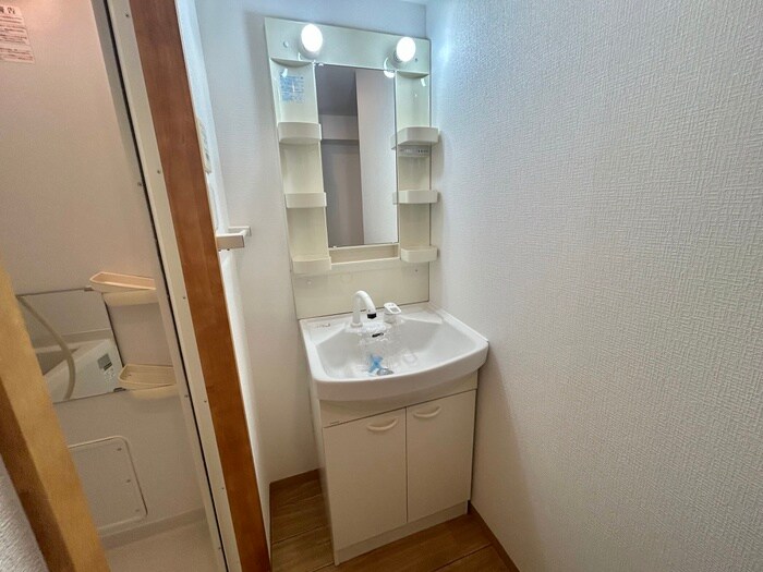 物件内観写真16　(洗面)