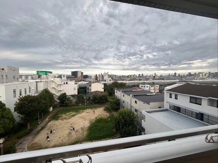 物件内観写真22　(室内からの展望)