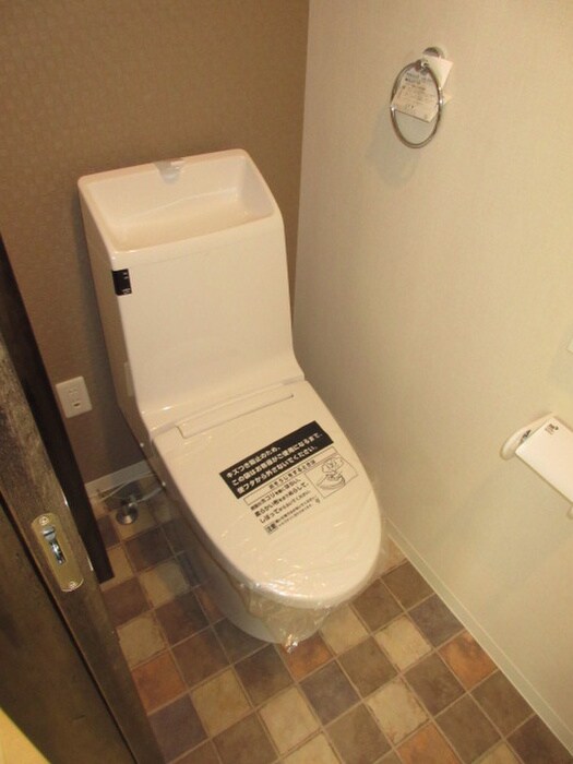 物件内観写真12　(トイレ)