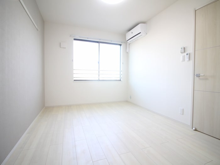 物件内観写真13　(居室)