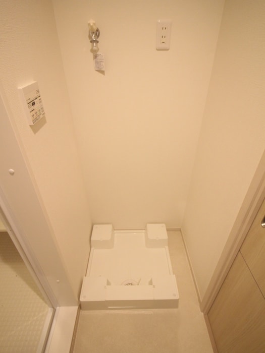 物件内観写真20　(洗濯機置場)