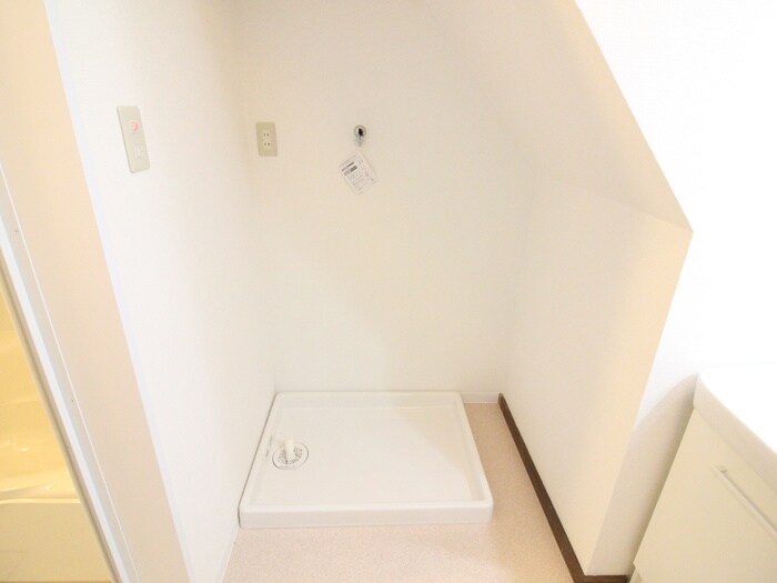 物件内観写真20　(洗濯機置場)