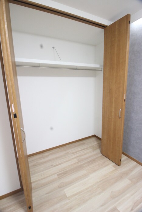 物件内観写真11　(収納)