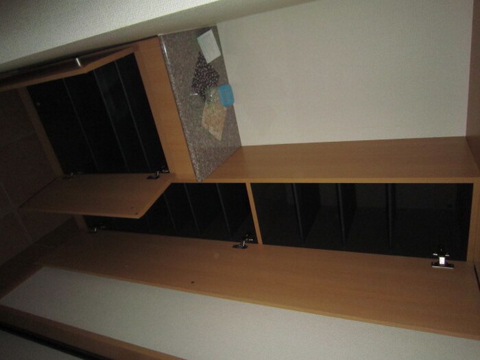 物件内観写真12　(靴箱)