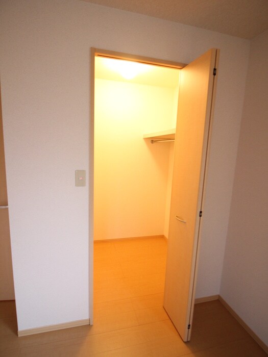 物件内観写真17　(収納)