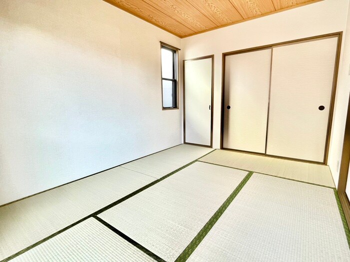 物件内観写真10　(居室)