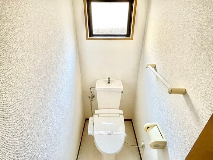 物件内観写真16　(トイレ)