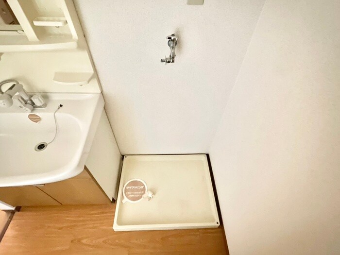 物件内観写真17　(洗濯機置場)