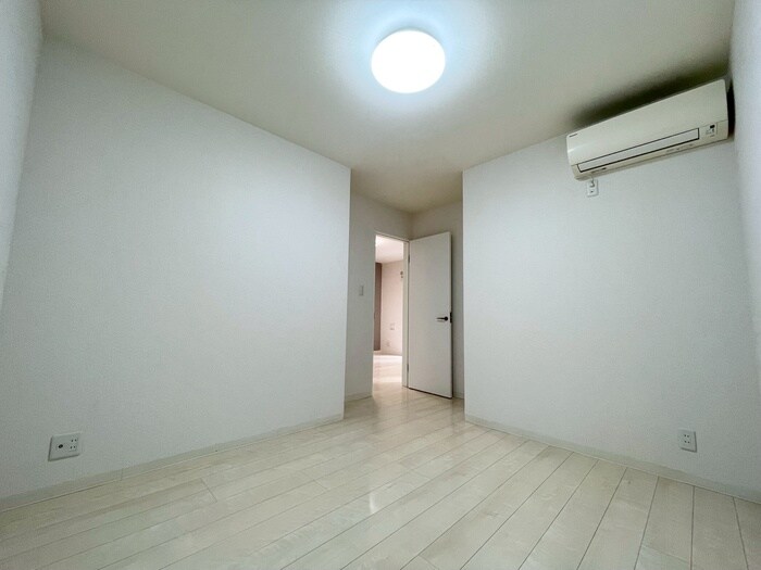 物件内観写真9　(居室)