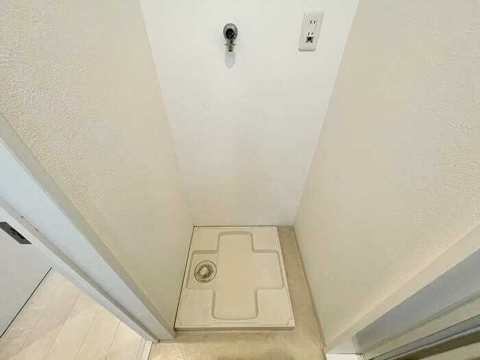 物件内観写真14　(洗濯機置場)