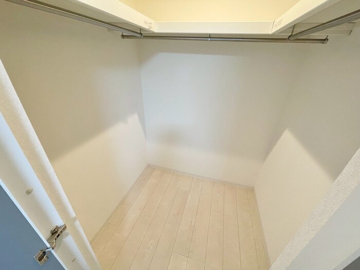 物件内観写真15　(収納)