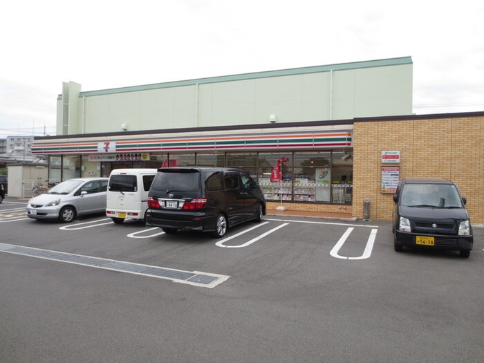 物件外観写真3　(周辺環境)