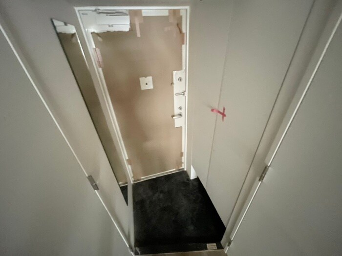 物件内観写真17　(玄関)