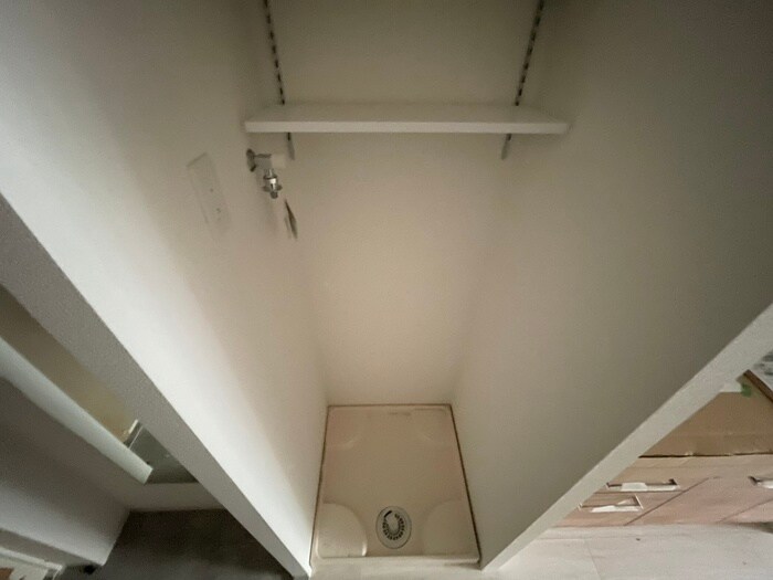 物件内観写真18　(洗濯機置場)