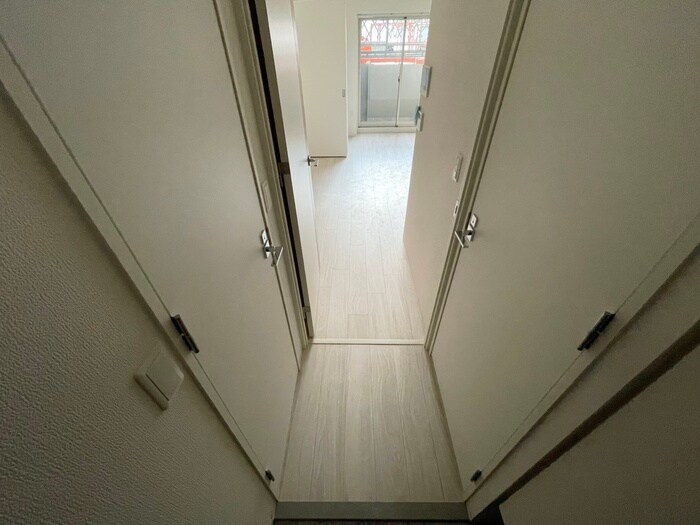 物件内観写真20　(廊下)