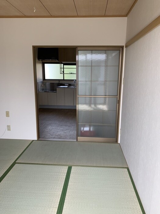 物件内観写真6　(居室)