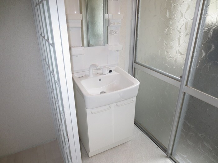 物件内観写真7　(洗面)