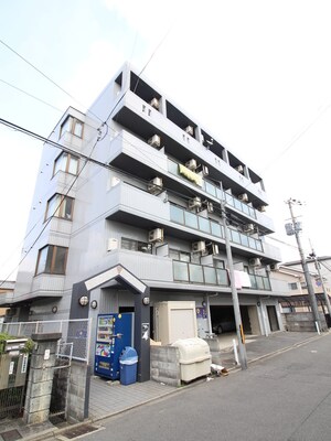 ハウスセゾン西京極外観写真