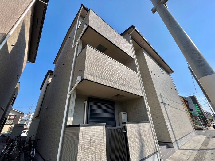 物件外観写真2　(外観写真)