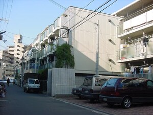 ルームリバーサイドA外観写真