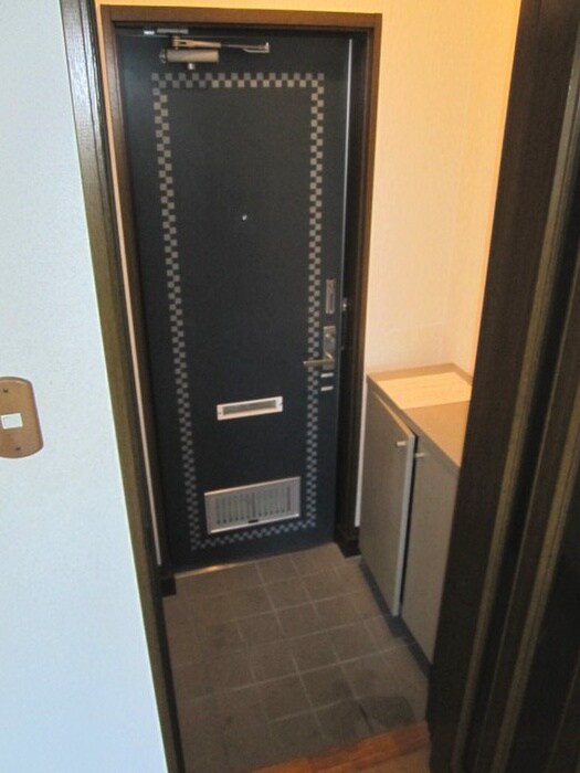 物件内観写真15　(玄関)