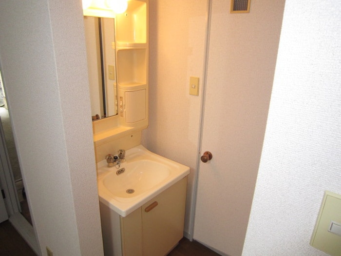 物件内観写真11　(洗面)