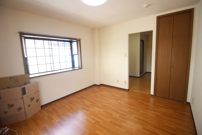 物件内観写真9　(居室)