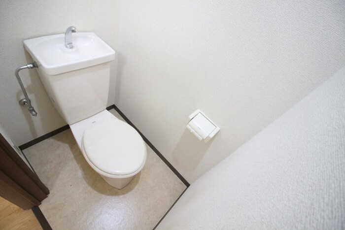物件内観写真13　(トイレ)