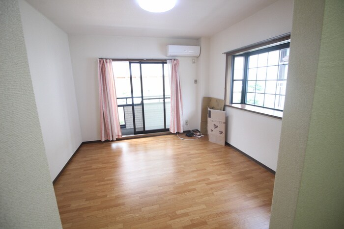 物件内観写真21　(居室)