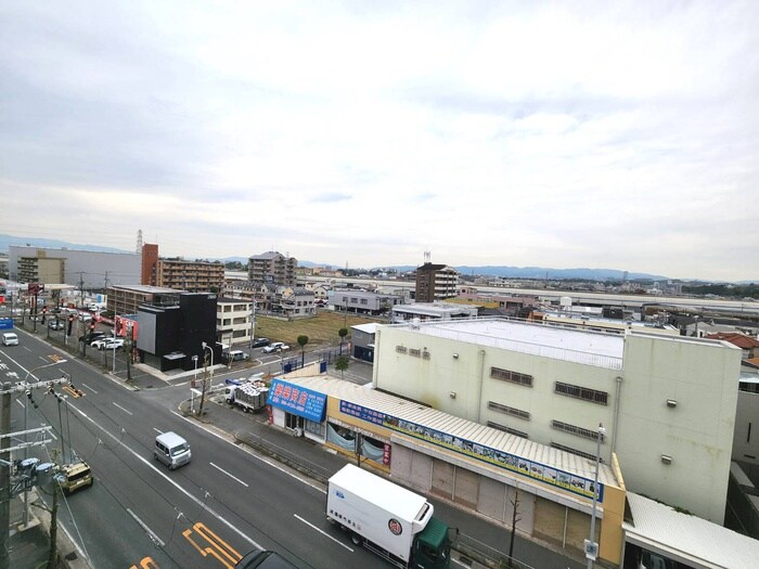 物件内観写真16　(室内からの展望)