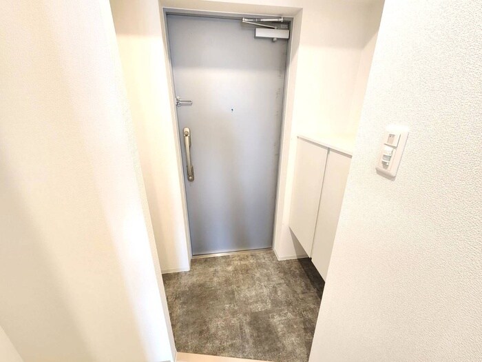 物件内観写真22　(玄関)