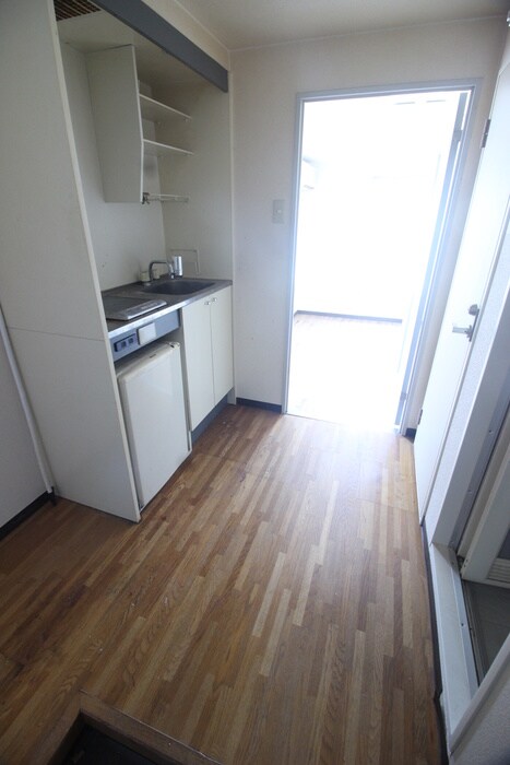 物件内観写真17　(廊下)