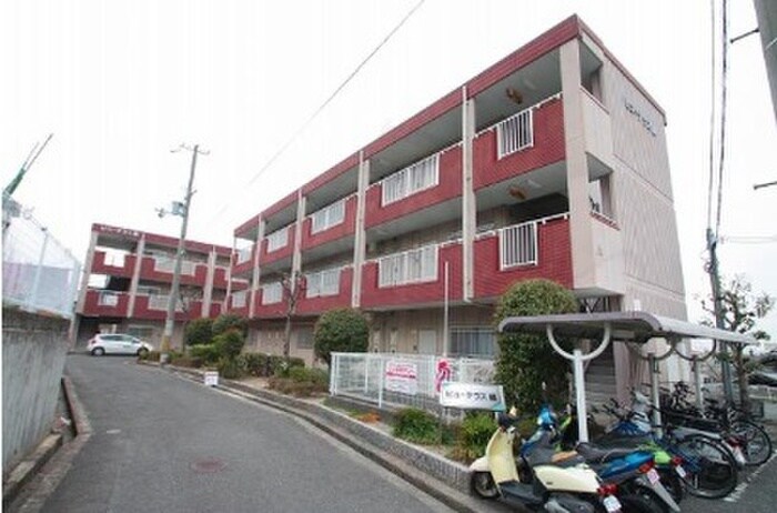 物件外観写真4　(エントランス部分)