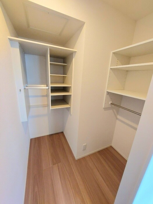 物件内観写真15　(収納)