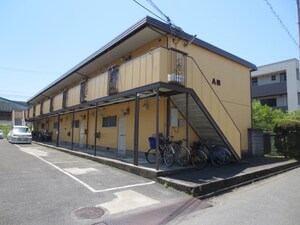 コーポ阪奈外観写真