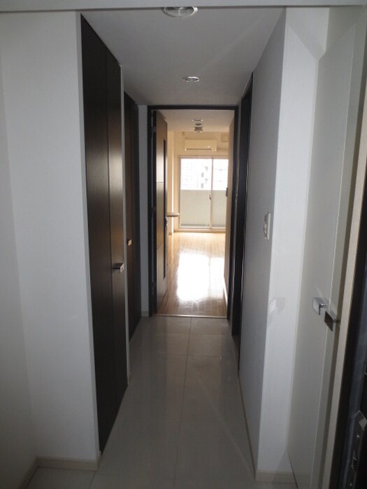 物件内観写真16　(廊下)